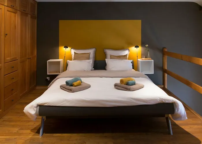 Les Petits Secrets De Nonna-chambre D Dinant Bed & Breakfast